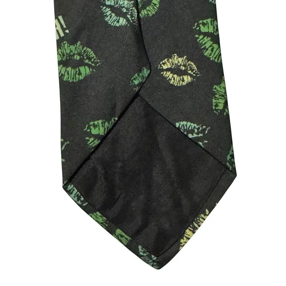 Ralph Marlin Kiss Me I’m Irish Lipstick Kiss 1995 Vintage Necktie Polyester